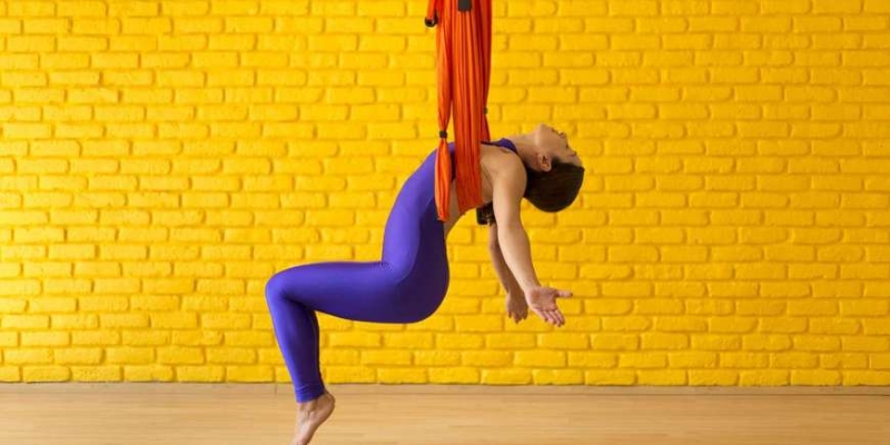 Йога в гамаках - «Здоровье»